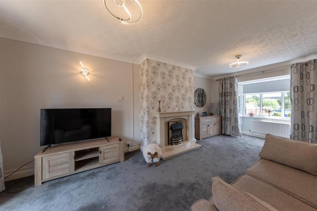 1 Edgewell Lane-011.jpg