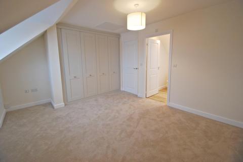 3 bedroom semi-detached house to rent, Richards Street, Woodford, Cheshire