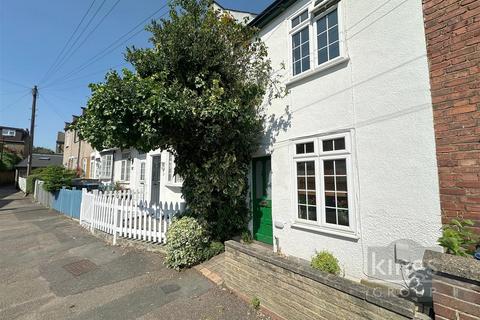 3 bedroom end of terrace house for sale, Batley Road, Enfield