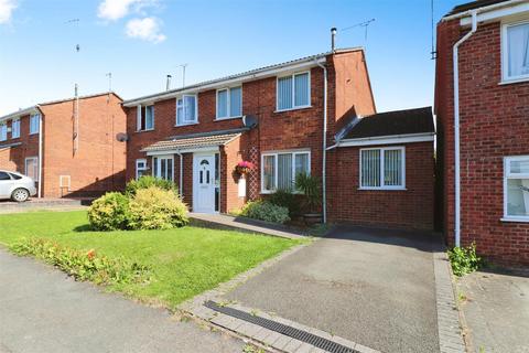 4 bedroom semi-detached house for sale, Merlin Avenue, Nuneaton