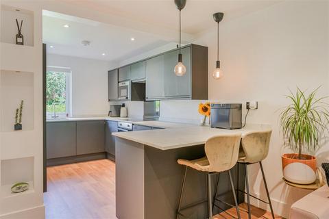 17 Farriers Road, Epsom, KT17 1LP