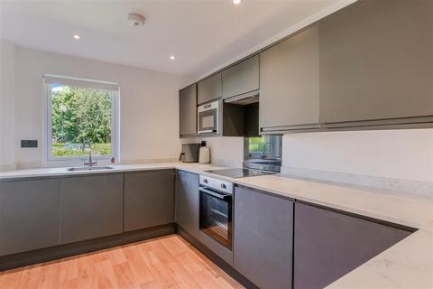 17 Farriers Road, Epsom, KT17 1LP