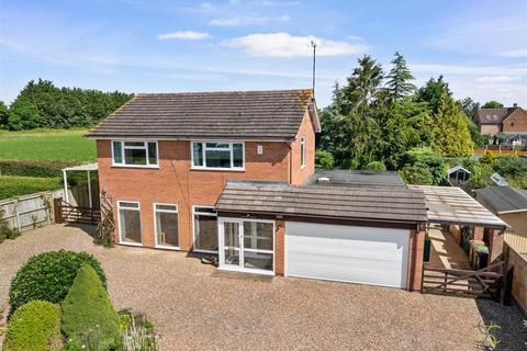 4 bedroom detached house for sale, Station Road, Evesham WR11