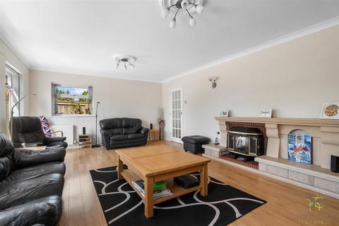 4 bedroom detached house for sale, Station Road, Evesham WR11