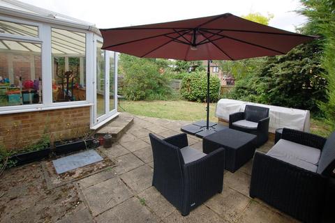 5 Goldfinch Close, Paddock Wood, Tonbridge, TN12 6XW