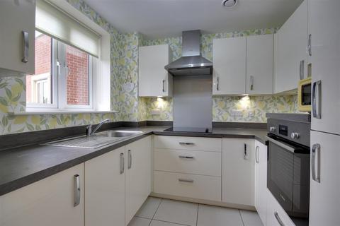 1 bedroom flat for sale, Fairway View, Elloughton Road, Brough