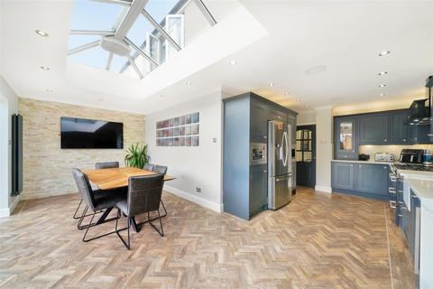 3 bedroom semi-detached house for sale, Sinclair Road, London E4