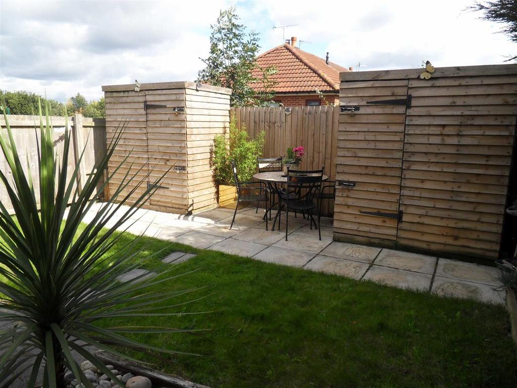 Rear Garden Cont