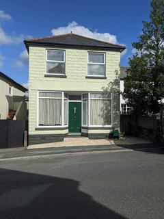 2 bedroom house for sale, Station Road, Yelverton