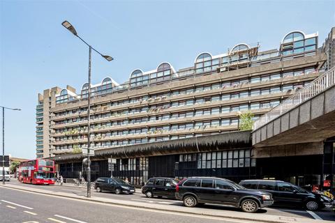 Studio for sale, John Trundle Court, London EC2Y