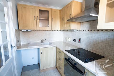2 bedroom apartment for sale, West Street, Gravesend