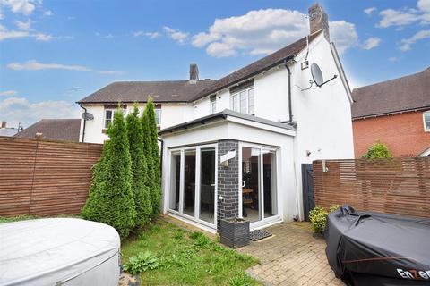 3 bedroom semi-detached house for sale, Melchester Close, Gillingham