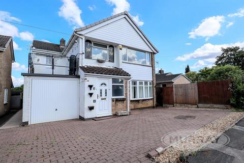 4 bedroom detached house for sale, Balmoral Road, Oakham LE15