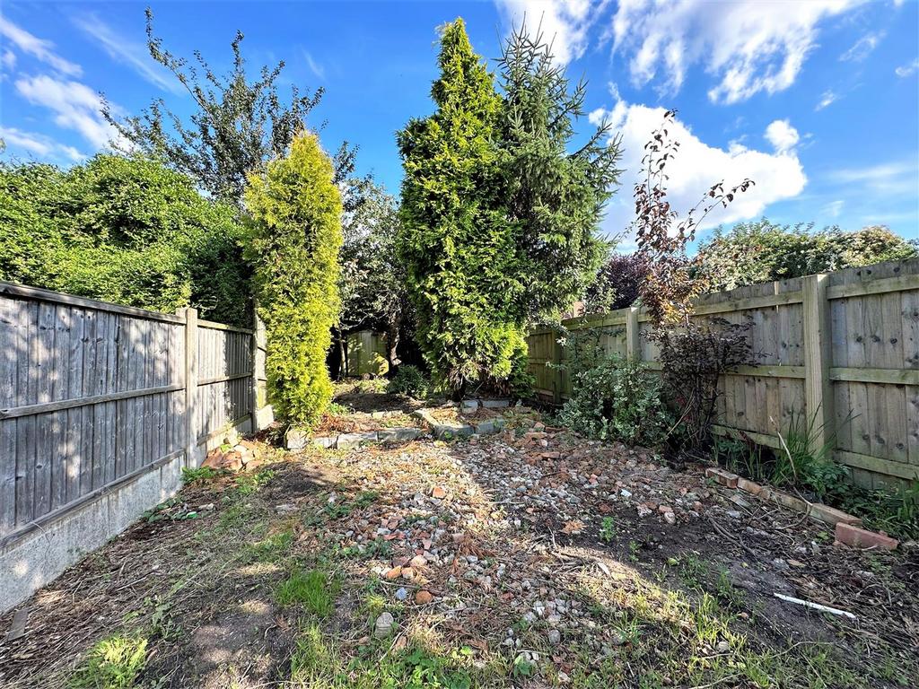 Garden 823