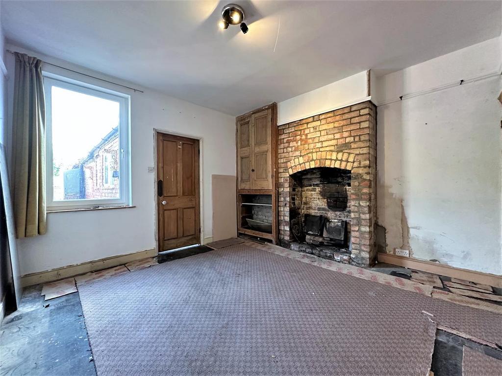 Dining Room 810