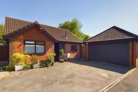 2 bedroom detached bungalow for sale, Kennett Gardens, Abbeymead, Gloucester