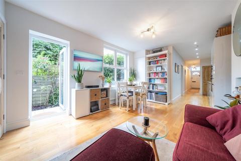 6 University Road, London, SW19 2BX