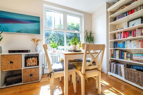 6 University Road, London, SW19 2BX