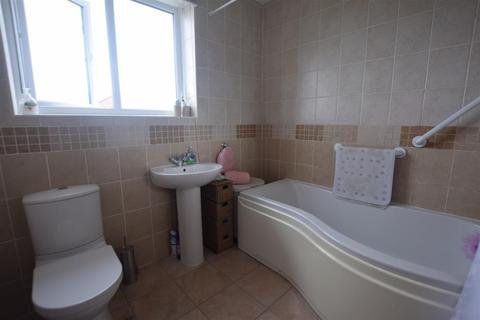 4 Burnside, Stalybridge, SK15 2SN