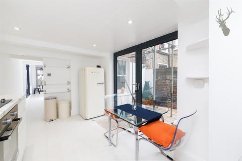 1 bedroom apartment for sale, Montague Road, Dalston