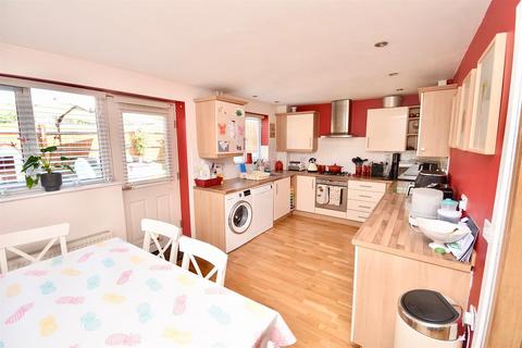 3 bedroom end of terrace house for sale, Johnson Drive, Leighton Buzzard, LU7 4RT