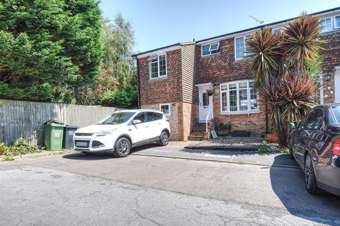 4 bedroom semi-detached house for sale, Quebec Close, Bexhill-On-Sea