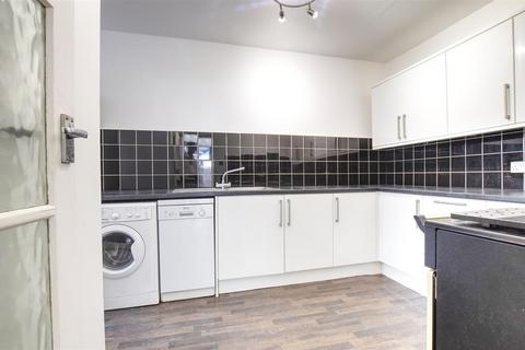 2 bedroom flat for sale, Park Road, Bexhill-On-Sea