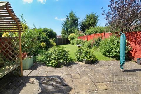 24 Foresters Close, Cheshunt, Waltham Cross, EN7 6TF