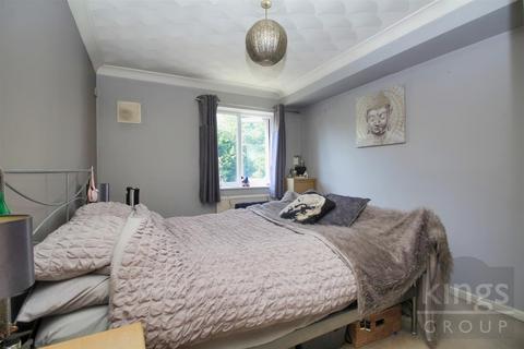 1 bedroom flat for sale, Grenwich Court, Parkside, Waltham Cross