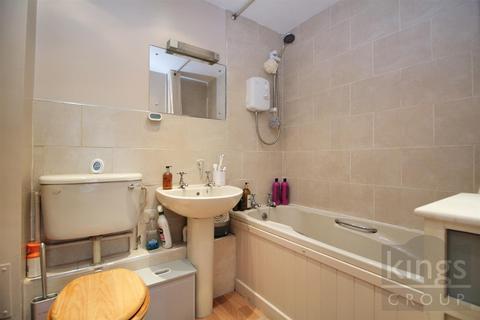 1 bedroom flat for sale, Grenwich Court, Parkside, Waltham Cross