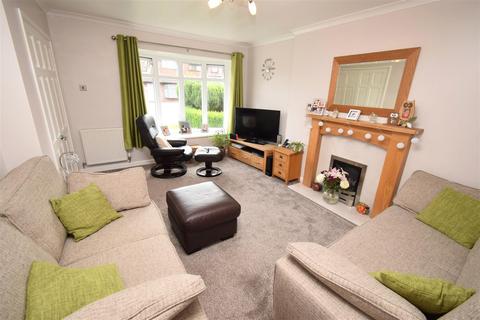 3 bedroom semi-detached house for sale, Fellbridge Close, Westhoughton, Bolton