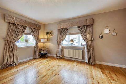 4 bedroom detached house for sale, Flynn Gardens, Stepps