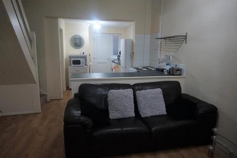 2 bedroom house to rent, Millvale Street, Liverpool