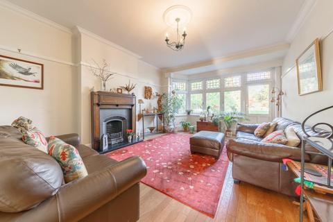 6 bedroom detached house for sale, Carisbrooke Road, South Knighton, Leicester