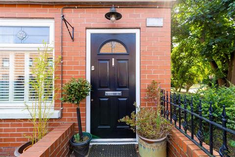 3 bedroom end of terrace house for sale, Millstone Lane, Nantwich