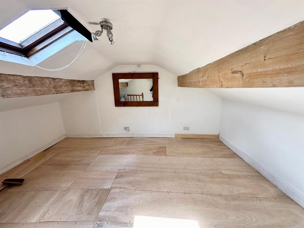 Attic 1.jpg