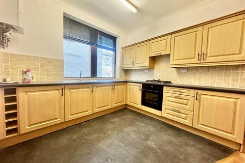 3 bedroom terraced house for sale, Central Buildings, Stainland Road, Stainland