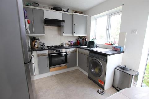 2 bedroom semi-detached house for sale, Alanby Drive, Idle, Bradford