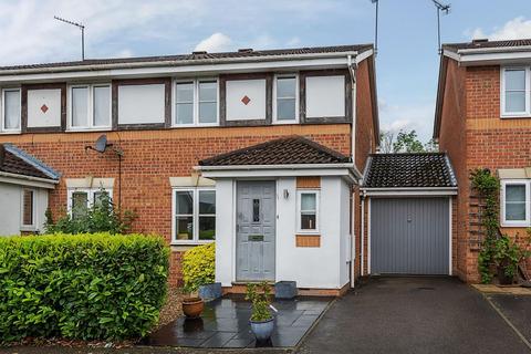 2 bedroom semi-detached house to rent, Brancaster Drive, Mill Hill