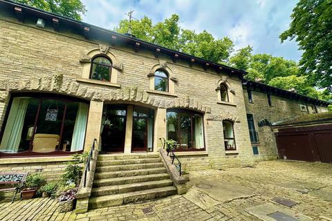 3 bedroom semi-detached house for sale, 1 The Coach House, Broomfield Avenue, Halifax