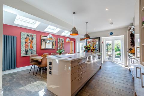 5 bedroom semi-detached house for sale, St. Lukes Avenue, Maidstone