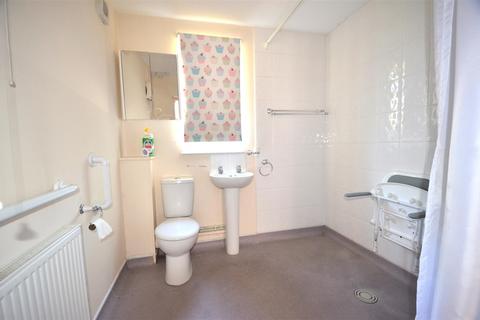 2 bedroom house for sale, Oxford Road, Aylesbury