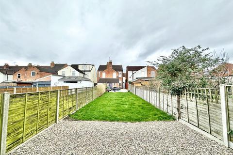 52 Swan Road, Gloucester, GL1 3BJ