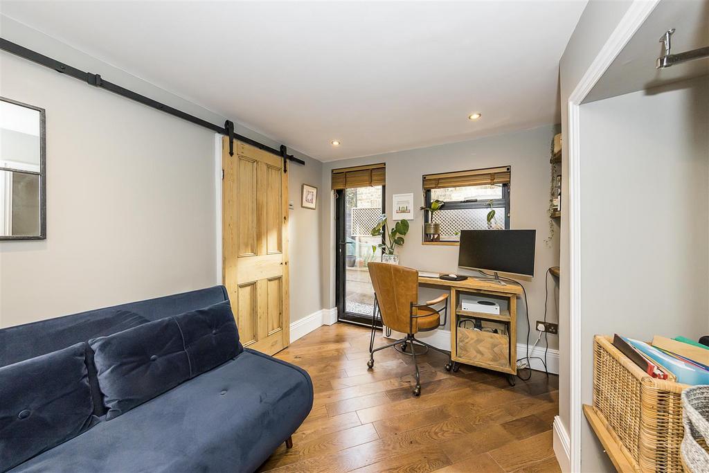 268   Francis Road  - 09.jpg