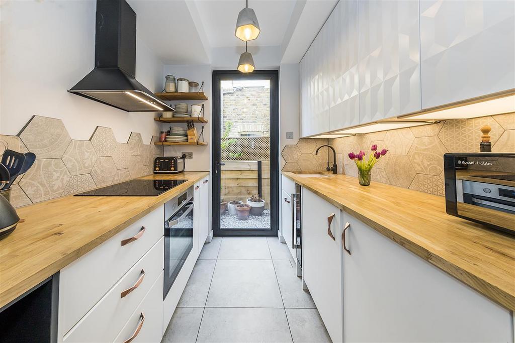 268   Francis Road  - 11.jpg