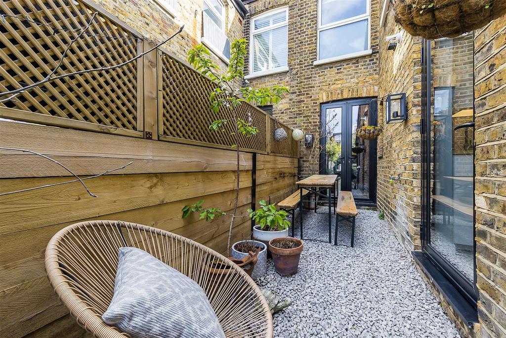 268   Francis Road  - 13.jpg