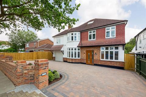 76 Elwill Way, Beckenham, BR3 6RZ