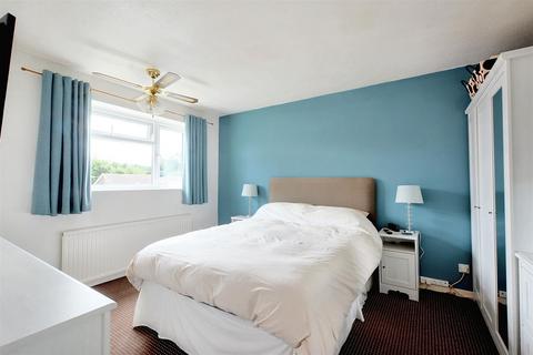 45 Howick Drive, Nottingham, NG6 7FQ