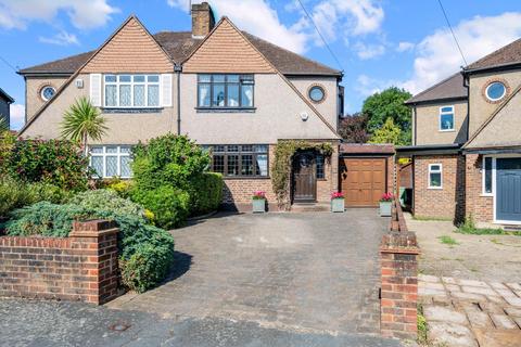 91 Elmwood Drive, Epsom, KT17 2NL