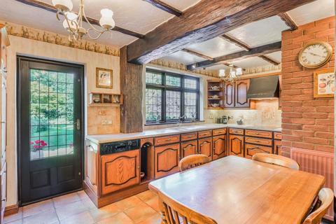 91 Elmwood Drive, Epsom, KT17 2NL
